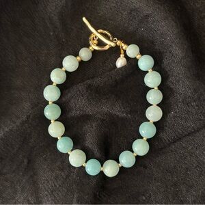 Elegant Pale Green Beaded Bracelet